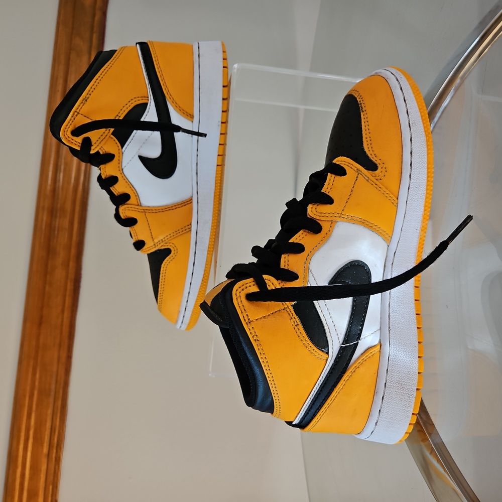 Jordan 1 mid Gs Taxy/black